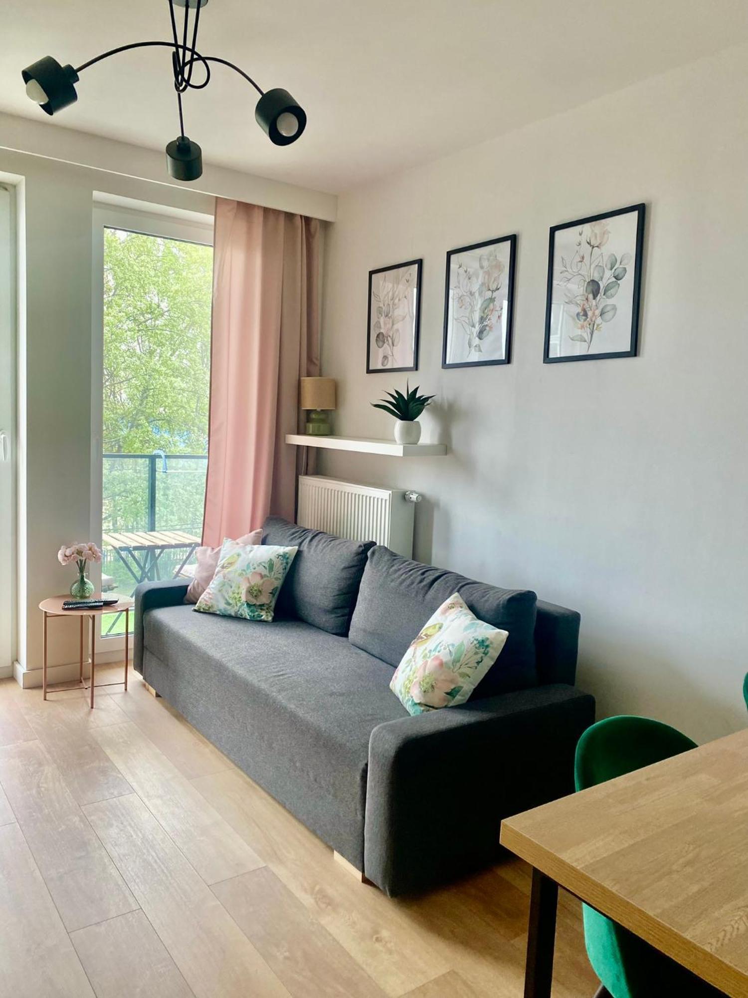 Airport Green Apartment Kl21 - Air Condition & Free Parking Varsovia Exterior foto